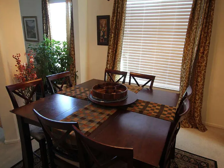 5420 Heatherton Ln — Photo 6
