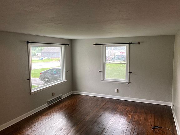4th image of 37072 Colorado Ave