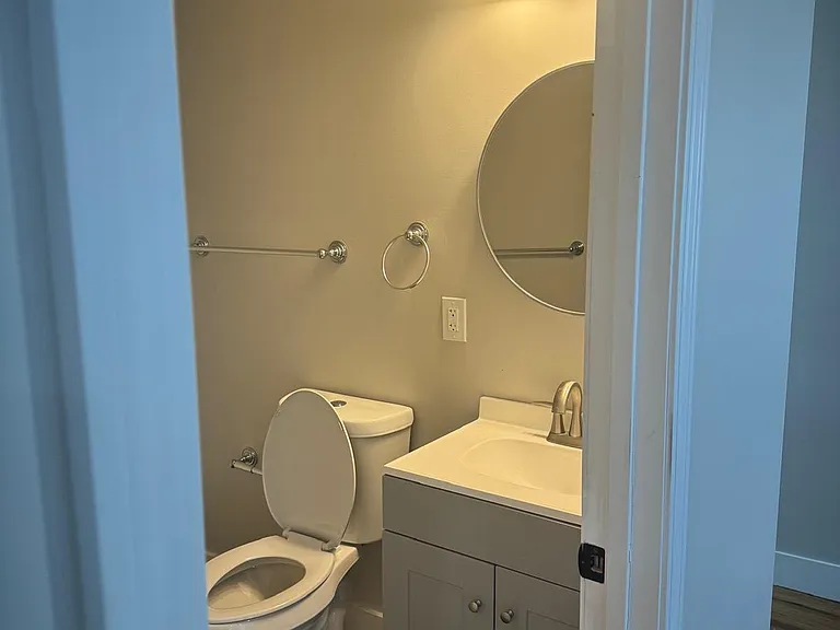 88 6th Ave #1 — Photo 5