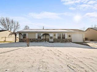 1306 Sunnyglenn Ct, Bluffton, IN 46714