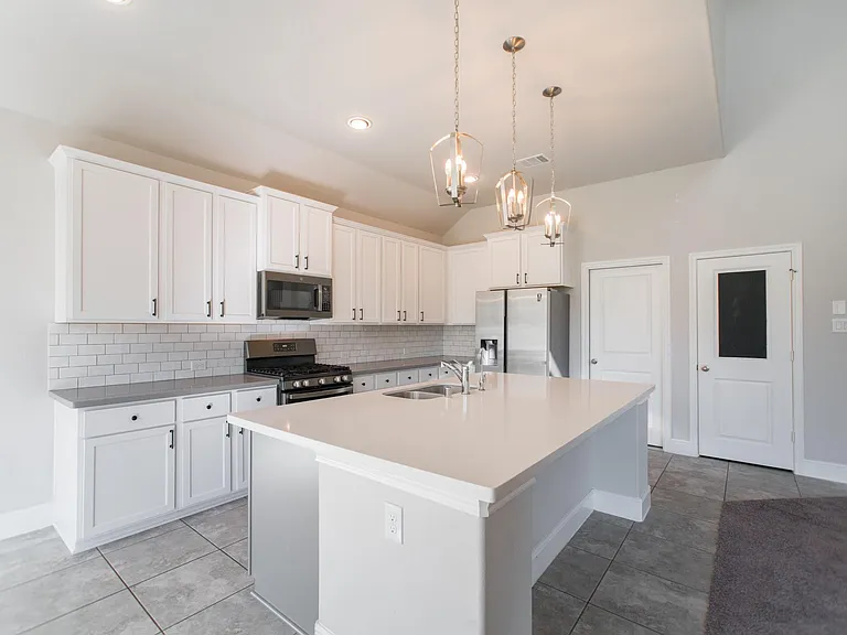 10054 Preserve Way — Photo 17