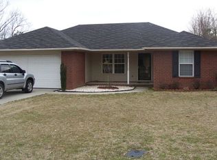 3330 Denton Dr, Dalzell, SC 29040