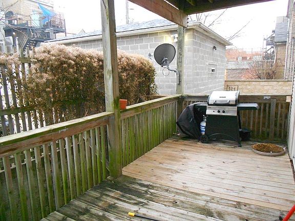 2nd image of 1619 W Julian St #1
