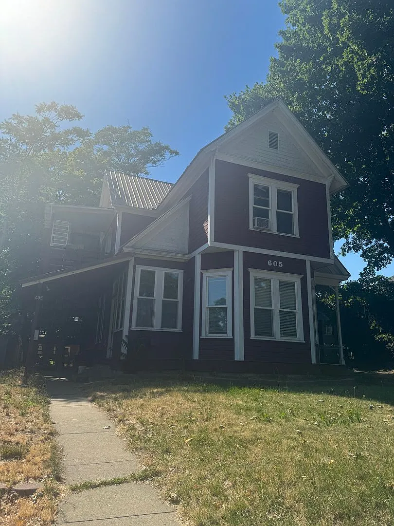 605 North Ruby — Photo 1
