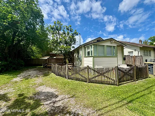 3673 Randall St Photo 1