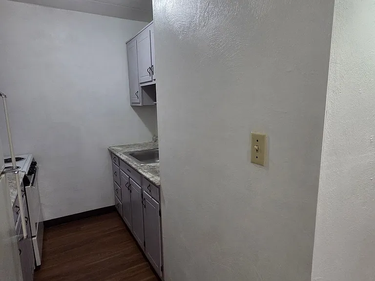 155 Pearl St — Photo 10