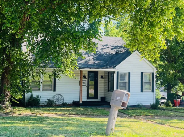 1301 W Randolph St, Vandalia, IL 62471