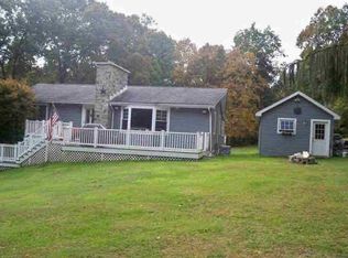 32 Vannostrand Rd, New Paltz, NY 12561