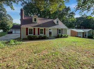 3311 Ryderwood Dr, Greensboro, NC 27407