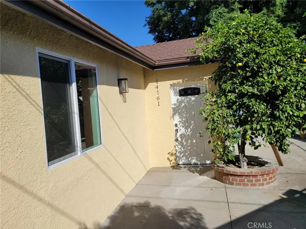 14761 Lassen St, Mission Hills, CA 91345