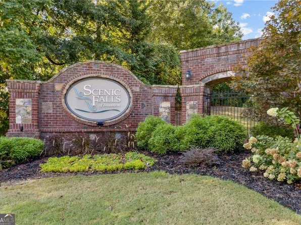 319 Water Oak Trl, Hoschton, GA 30548
