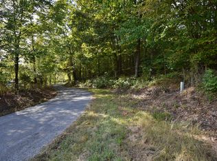 6535 Rockhouse Rd, Linden, TN 37096