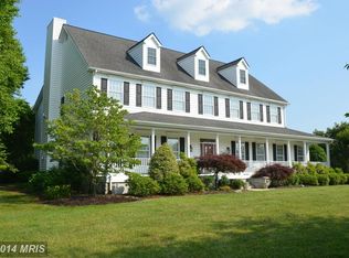 8925 Bayou Ct, Owings, MD 20736