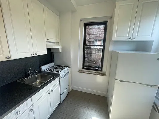 Rented by The Realty Depot | media 2