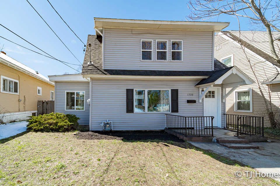 1st image of 1733 Eastern Ave SE