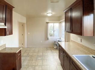 1137 3/4 W 90th St #0, Los Angeles, CA 90044