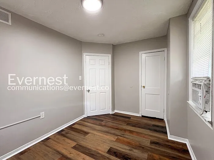 1049 E Patapsco Ave #A — Photo 11