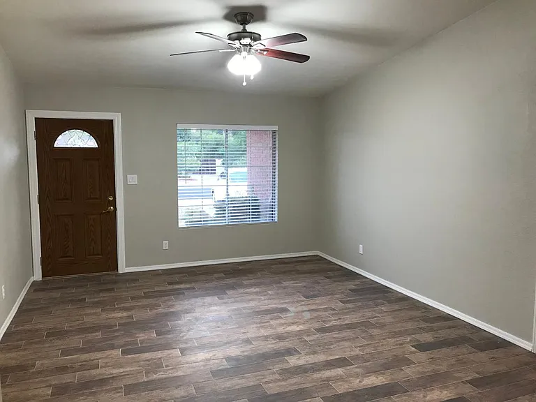 5222 E Nisbet Rd — Photo 4