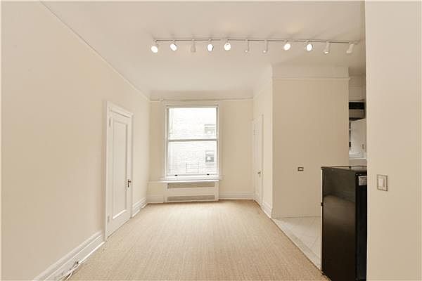 1st image of 26 E 63rd St APT 12E