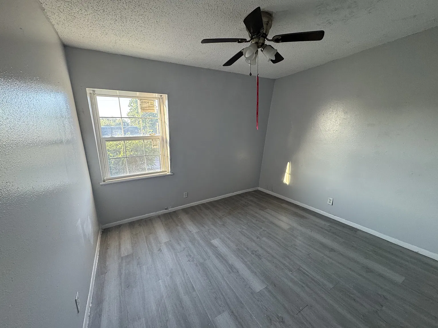 1801 Lawndale Avenue - C — Photo 4
