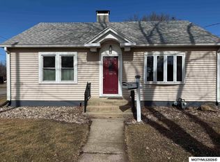 1216 2nd St SW, Mason City, IA