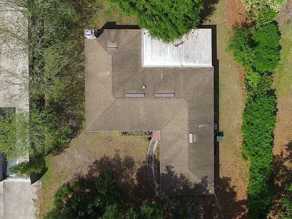 2nd image of 10748 CLYDESDALE Drive E