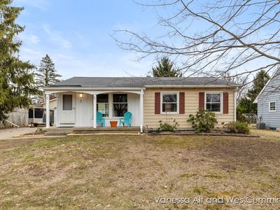 295 Roberta Jayne Dr, Lowell, MI, 49331
