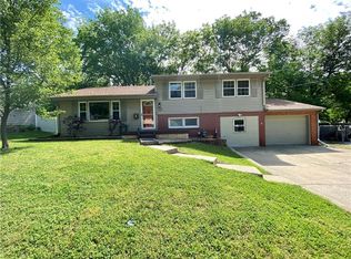 842 S 19th St, Decatur, IL 62521