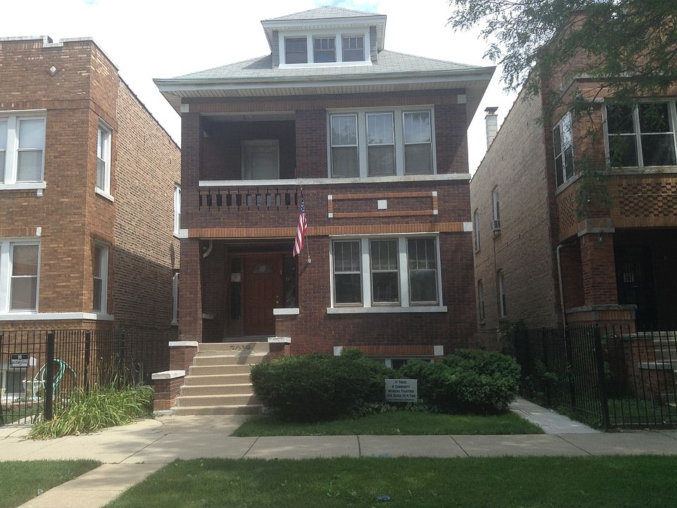 1st image of 7039 S Artesian Ave #1