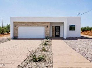 990 Cohete Ct, Rio Rico, AZ 85648