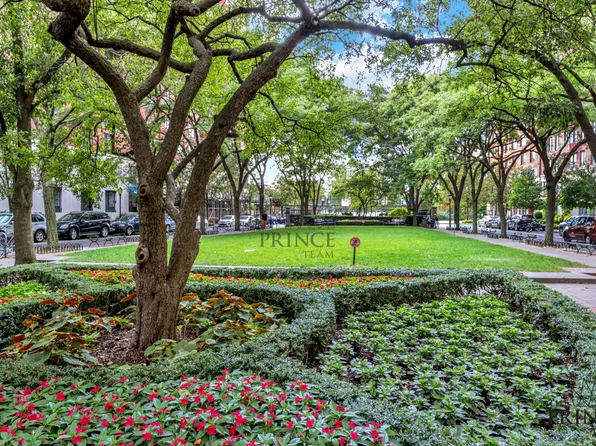 380 Rector Place image 11 of 13