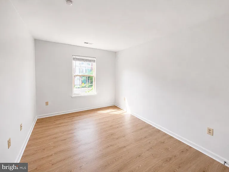 308 Assembly Point Ct — Photo 9