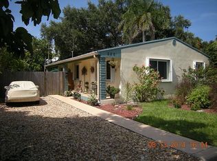 250 SW 8th St, Dania, FL 33004