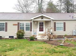3604 Oak Point Dr, Middleboro, MA 02346