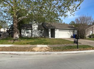 1921 N Desert Palm Ave, Broken Arrow, OK 74012