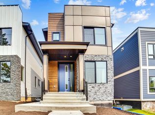 9811 155th St NW, Edmonton, AB T5P2L1