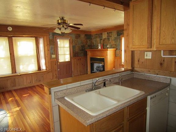 2nd image of 10117 Chesterfield Dr