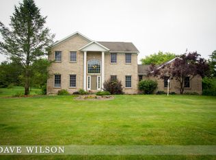 4777 Sunflower Ridge Dr NE, Ada, MI 49301