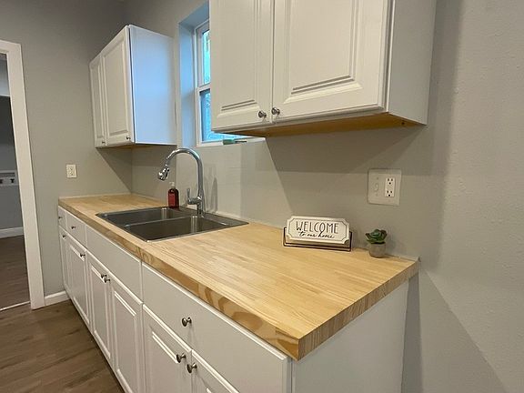 5th image of 125 KOEPKE AVE