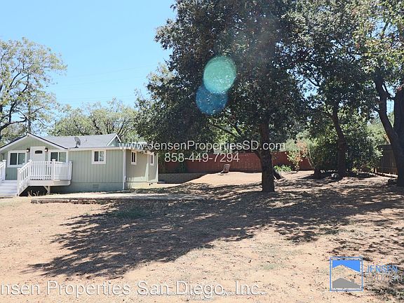 2nd image of 2810 Pine Crest Dr