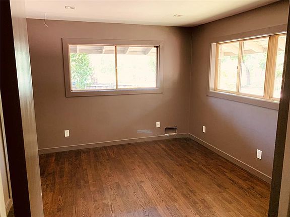2nd image of 13747 Hughes Ln