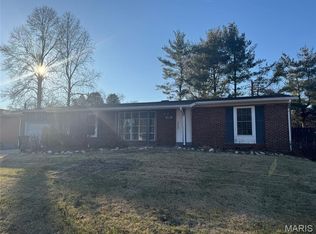 11551 Sherrington Dr, Saint Louis, MO 63138