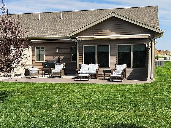2nd image of 3317 Prairie Meadows Dr. #B