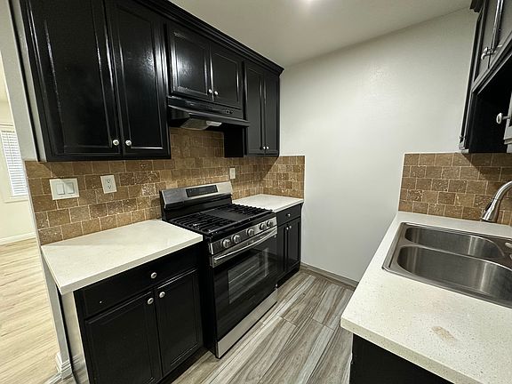 2nd image of 1327 W Stoneridge Ct APT 3