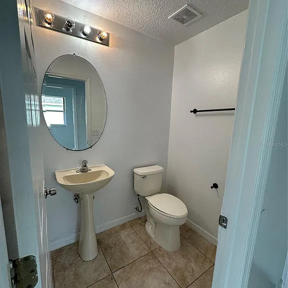 747 Pelican Ct — Photo 12