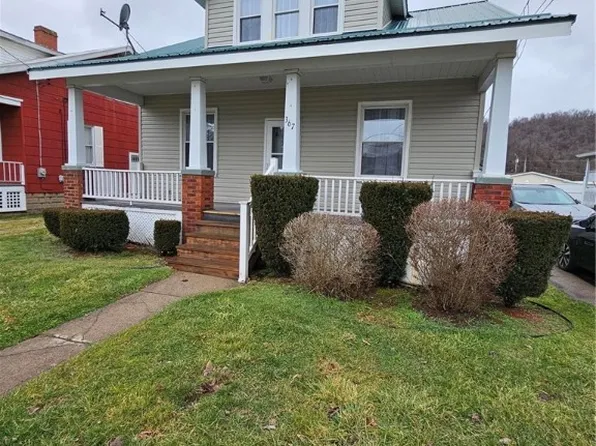 367 Bow St, Stockdale, PA 15483
