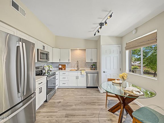 5th image of 5226 N 20TH Street #C10