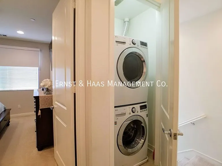 5777 Acacia Ln — Photo 14