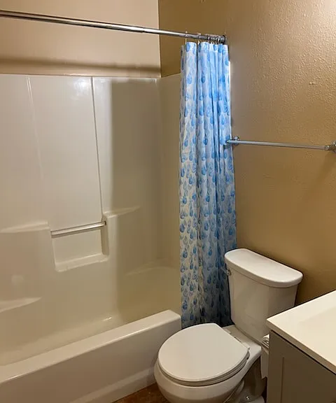 489 N Raynolds Ave — Photo 9