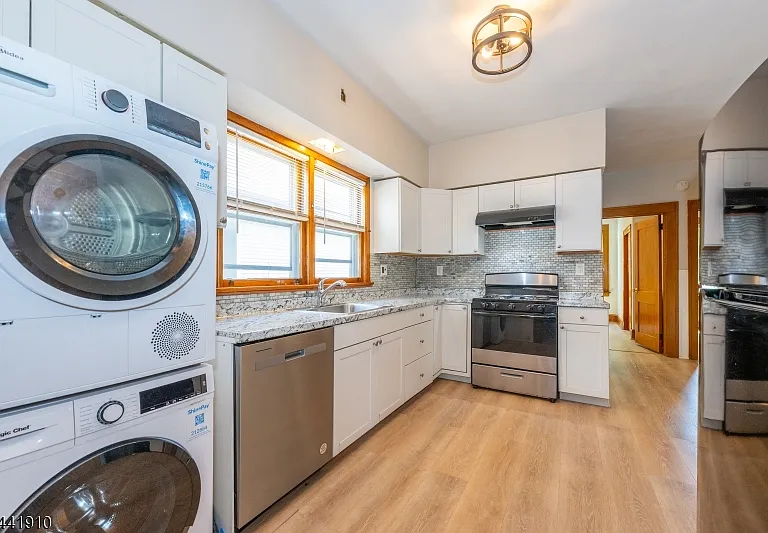 103 Knapp Ave #2 — Photo 3